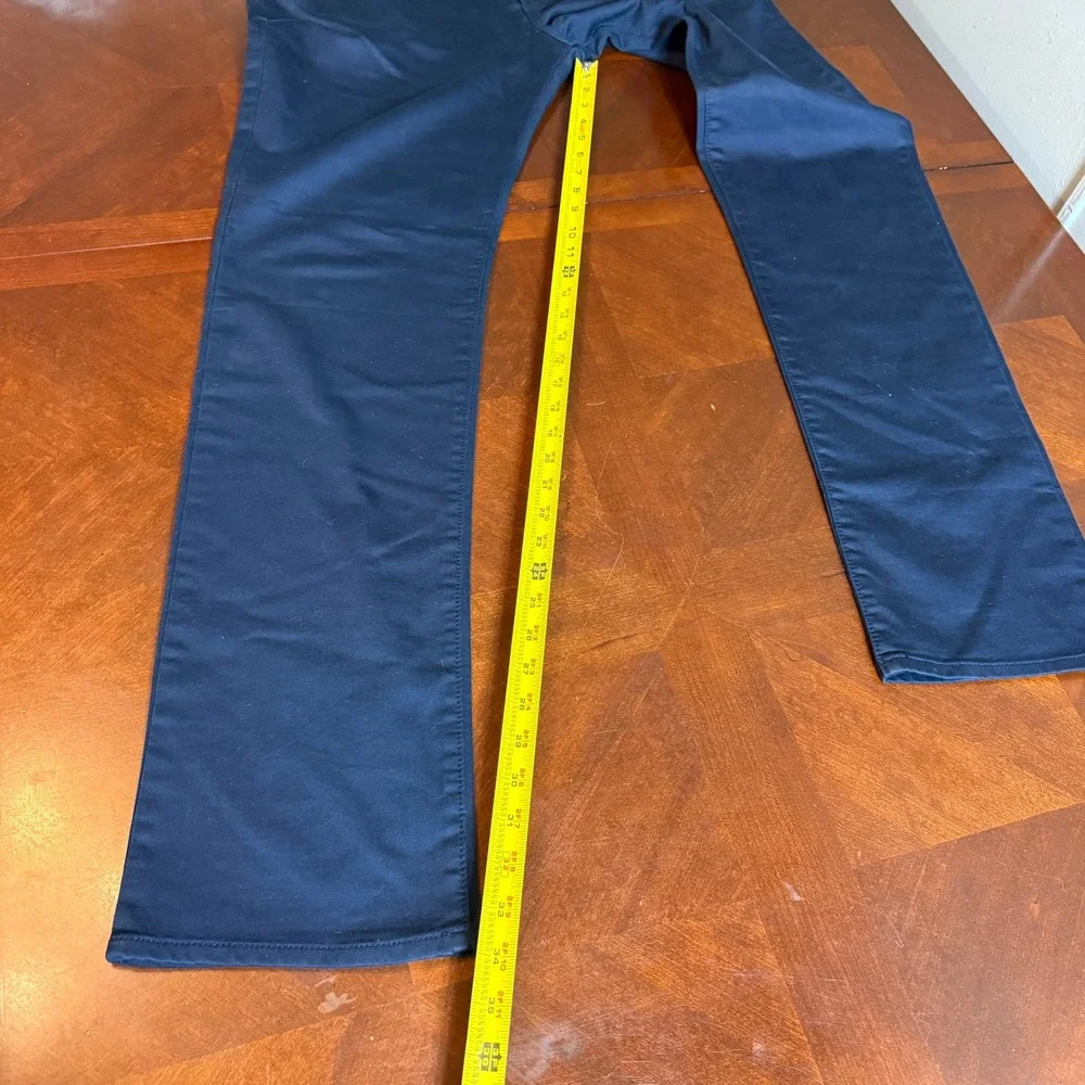 Banana Republic brand banana